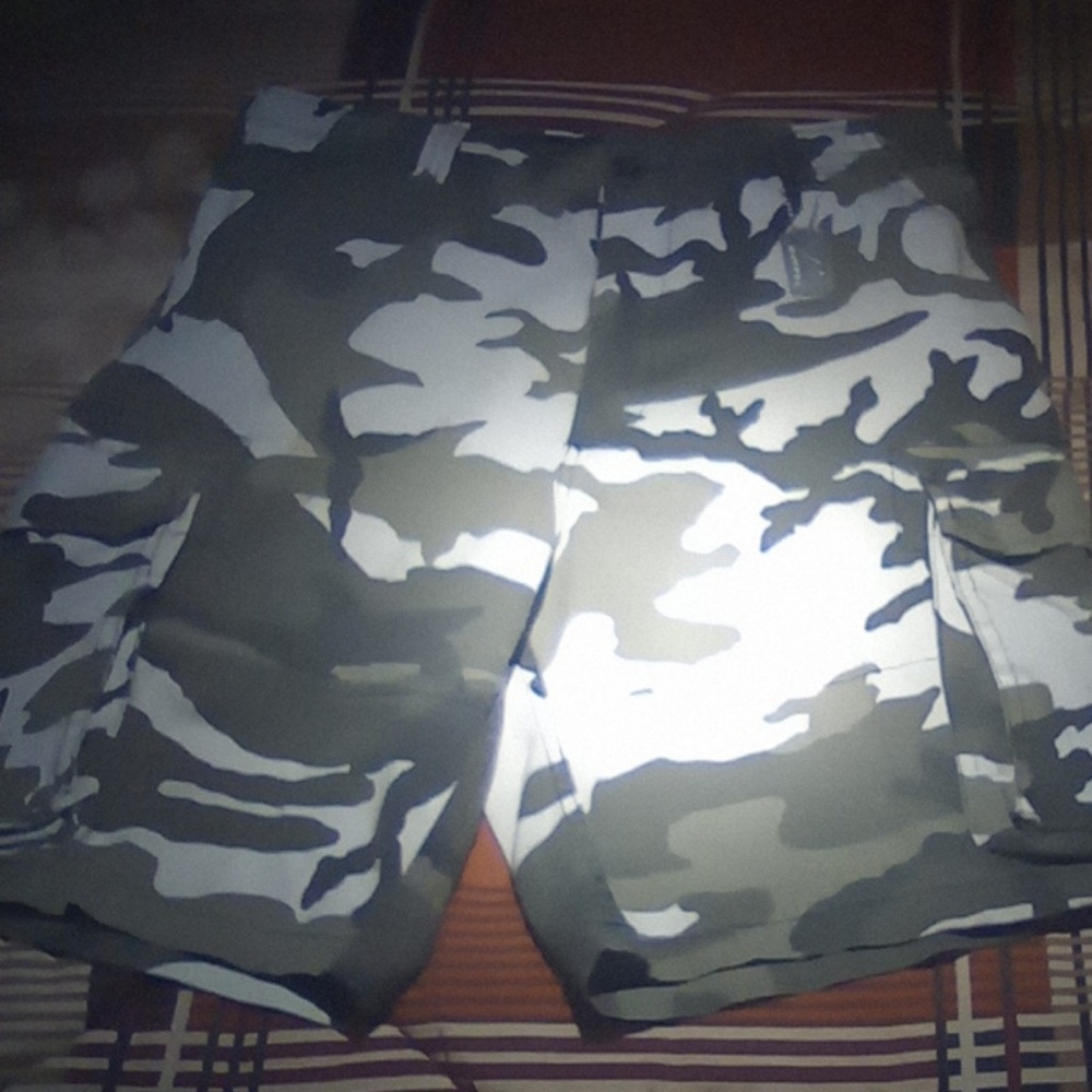 🧚‍♀️🧚‍♀️ Camo shorts